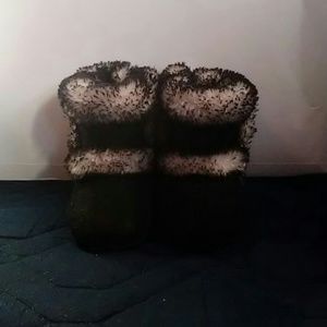 Cozy Baby Booties